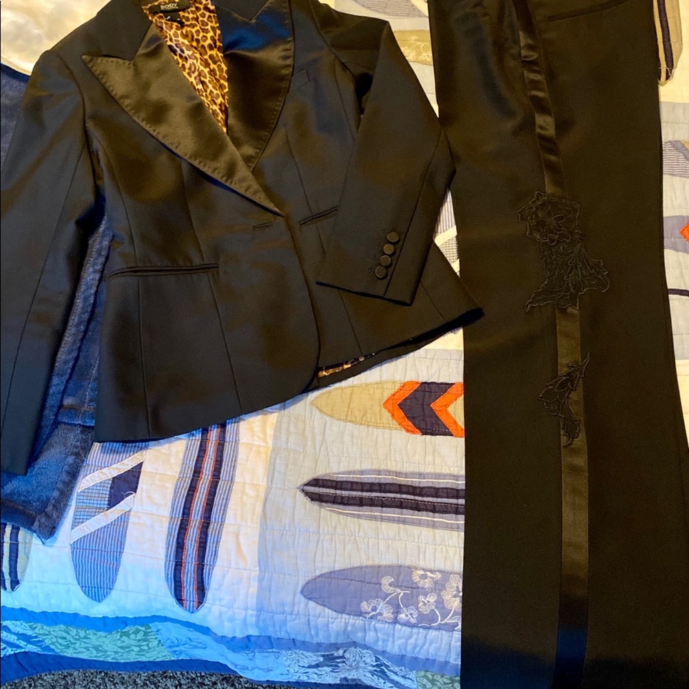 Body by Victoria Secret 2 piece suit